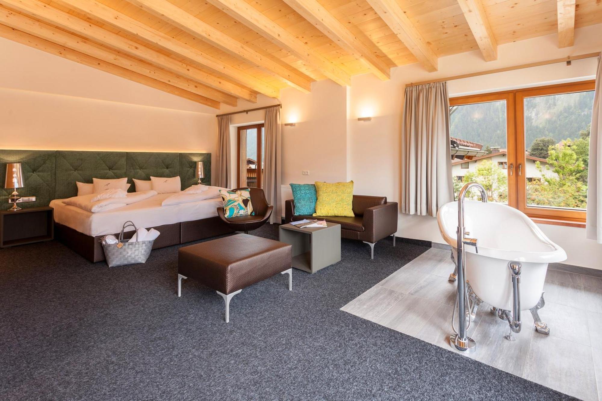Huber'S Boutiquehotel Mayrhofen Ngoại thất bức ảnh